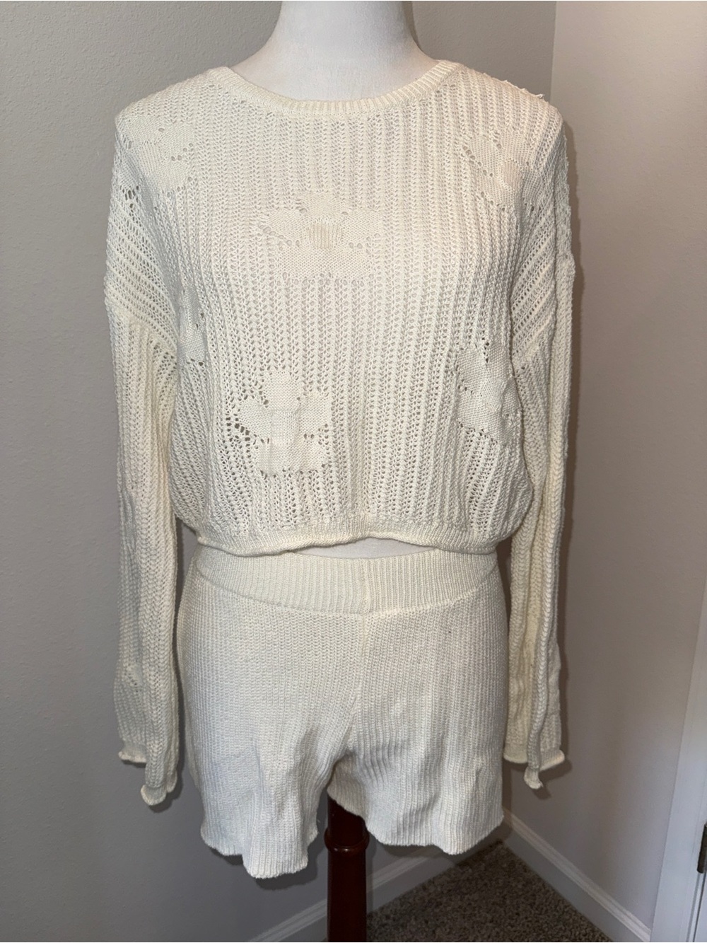 Women's Cream Knit Cropped Sweater & Shorts Set